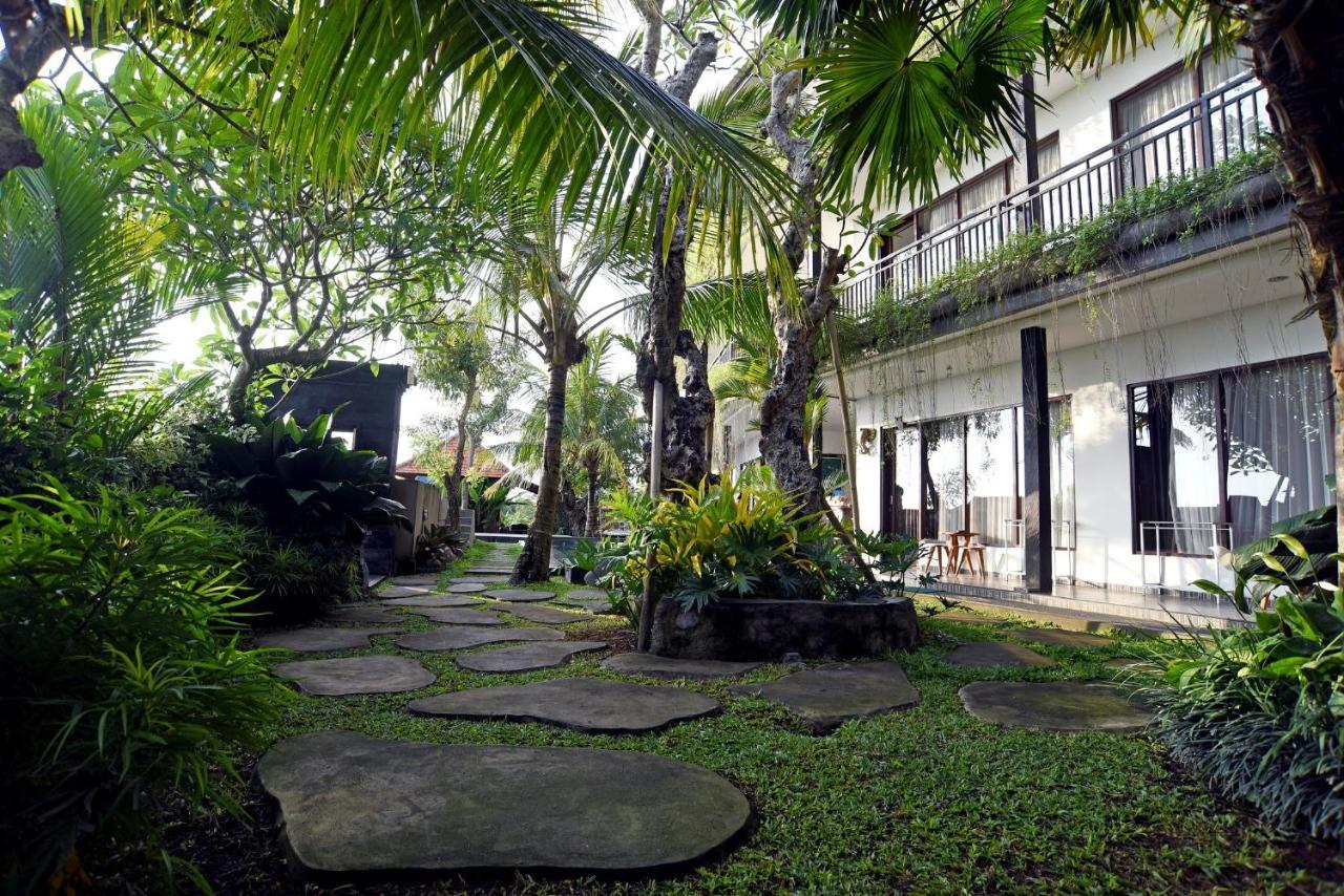Grandpa Guest House Canggu  Exterior photo